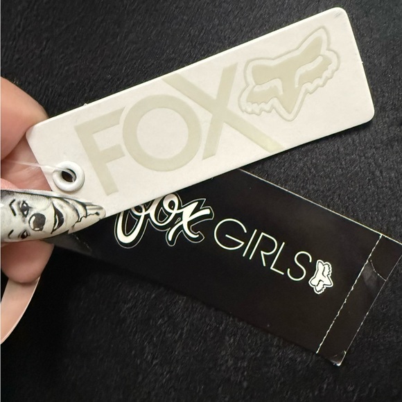 Fox Racing- Fox Girls Ireland Green White Fringe Scarf NWT- 42”x40” - Picture 2 of 12